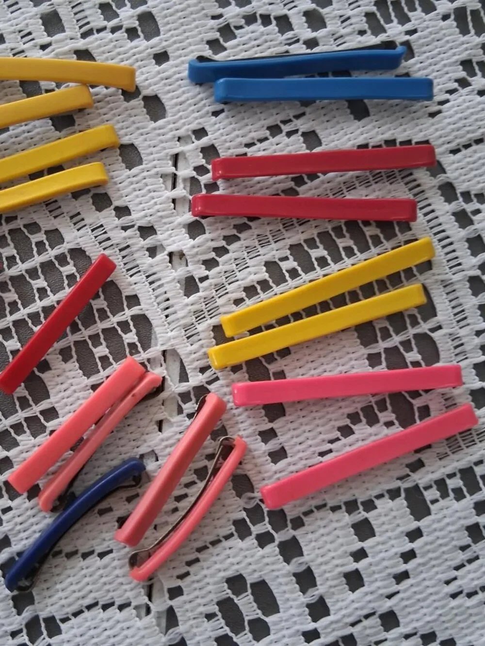 Plastic Thin Hair Barrettes